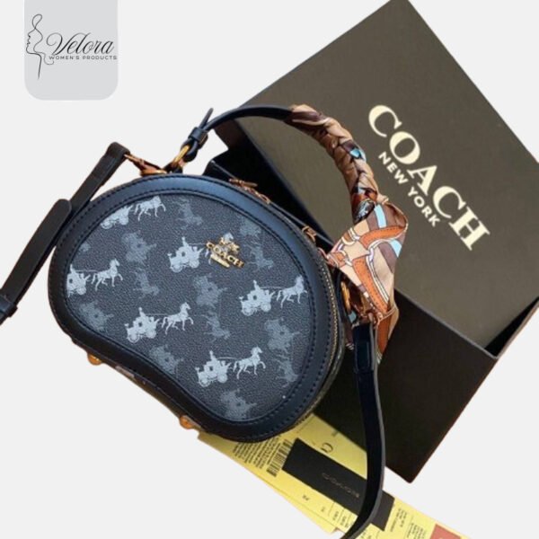 Luxurious Coach | Black Handbag - Image 2
